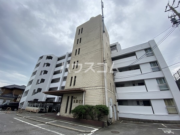 第2丸源ビルの外観