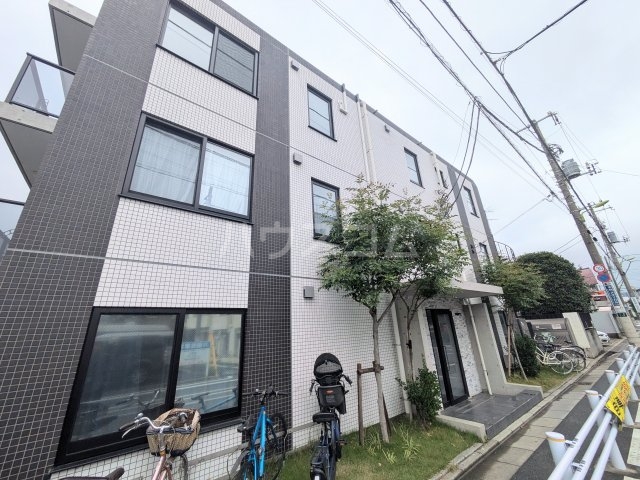 20/28 エントランス