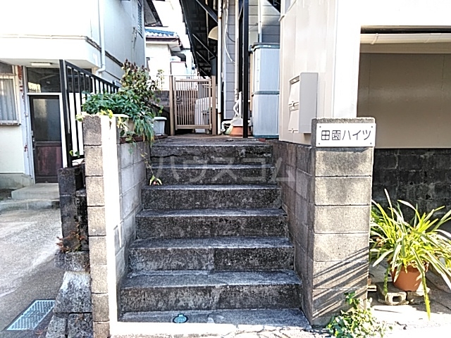 20/24 エントランス