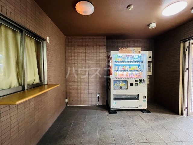 19/28 エントランス