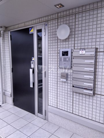 22/24 エントランス