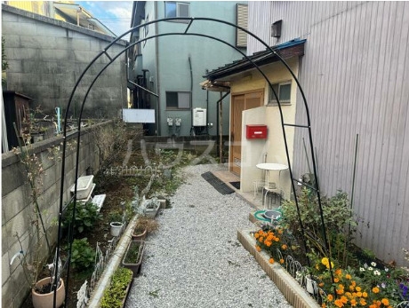 16/25 エントランス