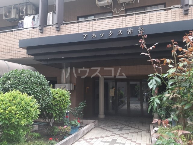 24/30 エントランス