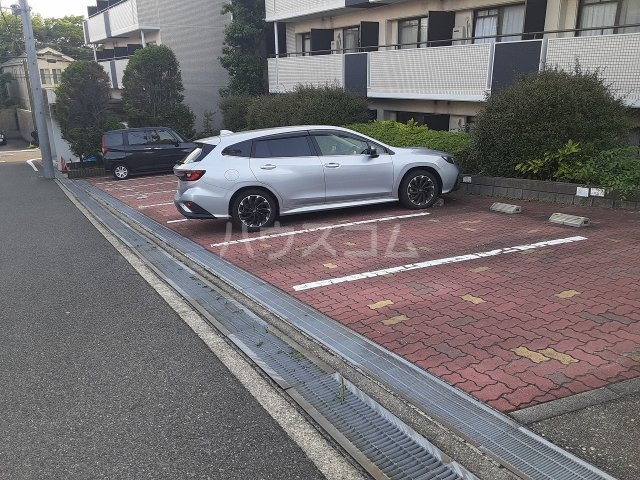 20/26 駐車場