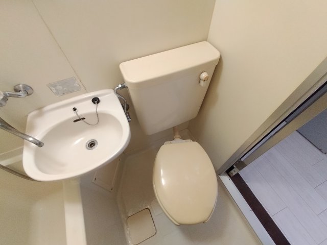 13/28 トイレ