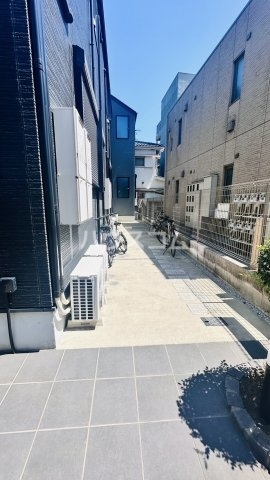 17/25 エントランス