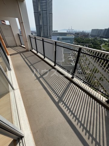 16/22 バルコニー