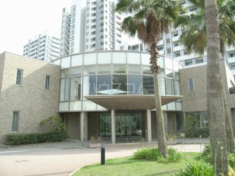 14/15 エントランス