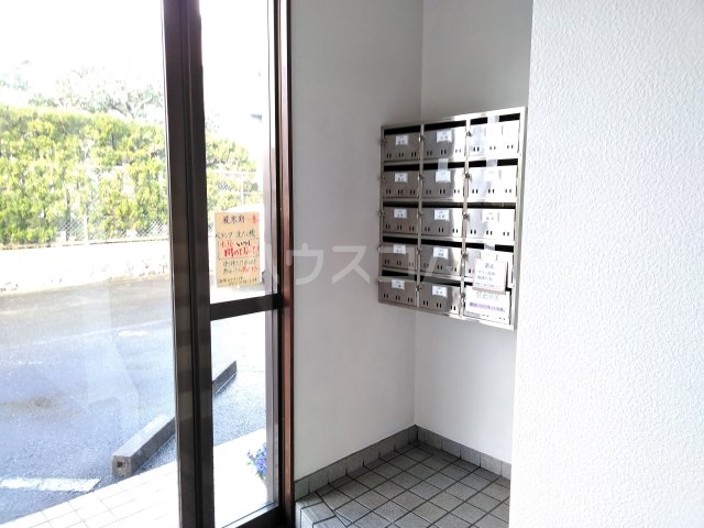 22/30 エントランス