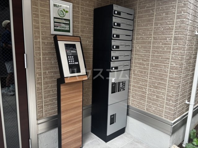 2/5 エントランス