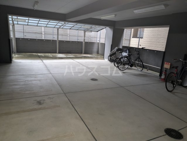 3/10 駐車場