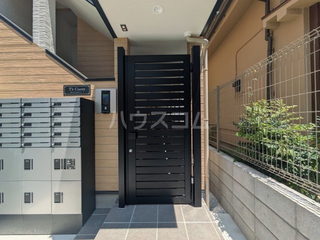 29/30 エントランス