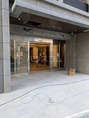 16/26 エントランス