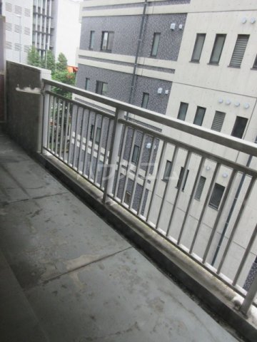 17/27 バルコニー