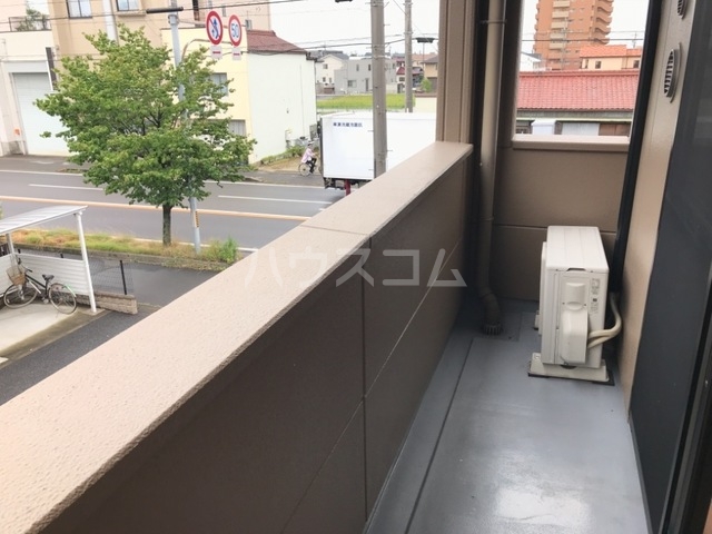 19/25 バルコニー