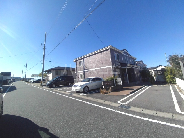 17/27 駐車場