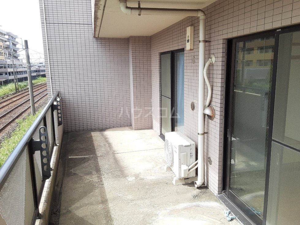 25/30 バルコニー