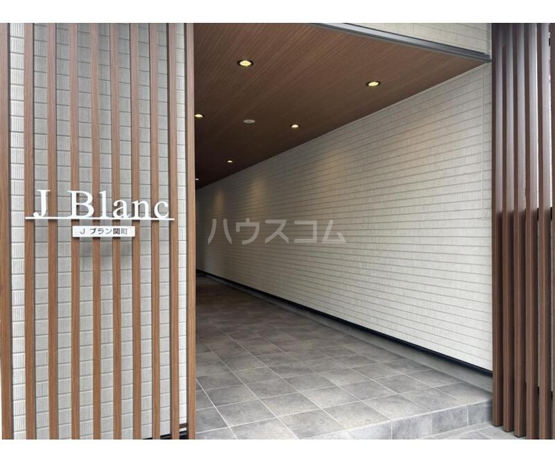 19/28 エントランス