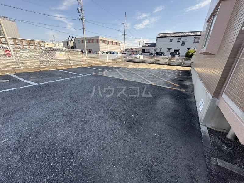 20/27 駐車場