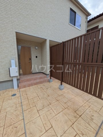 21/30 エントランス