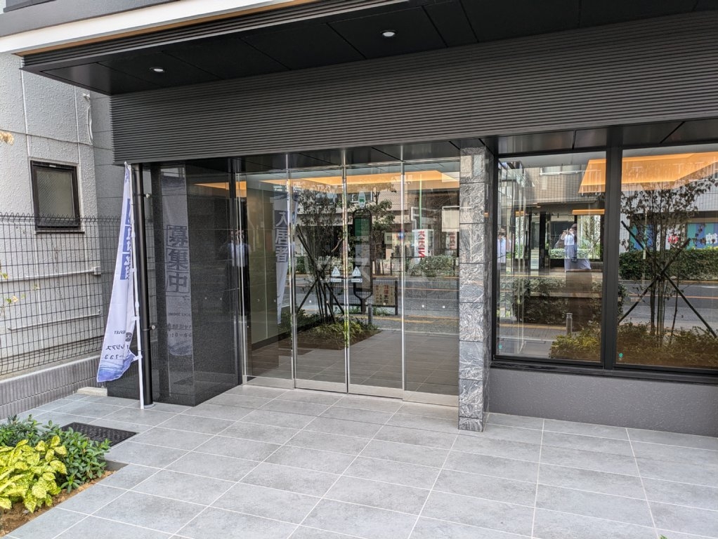 13/24 エントランス