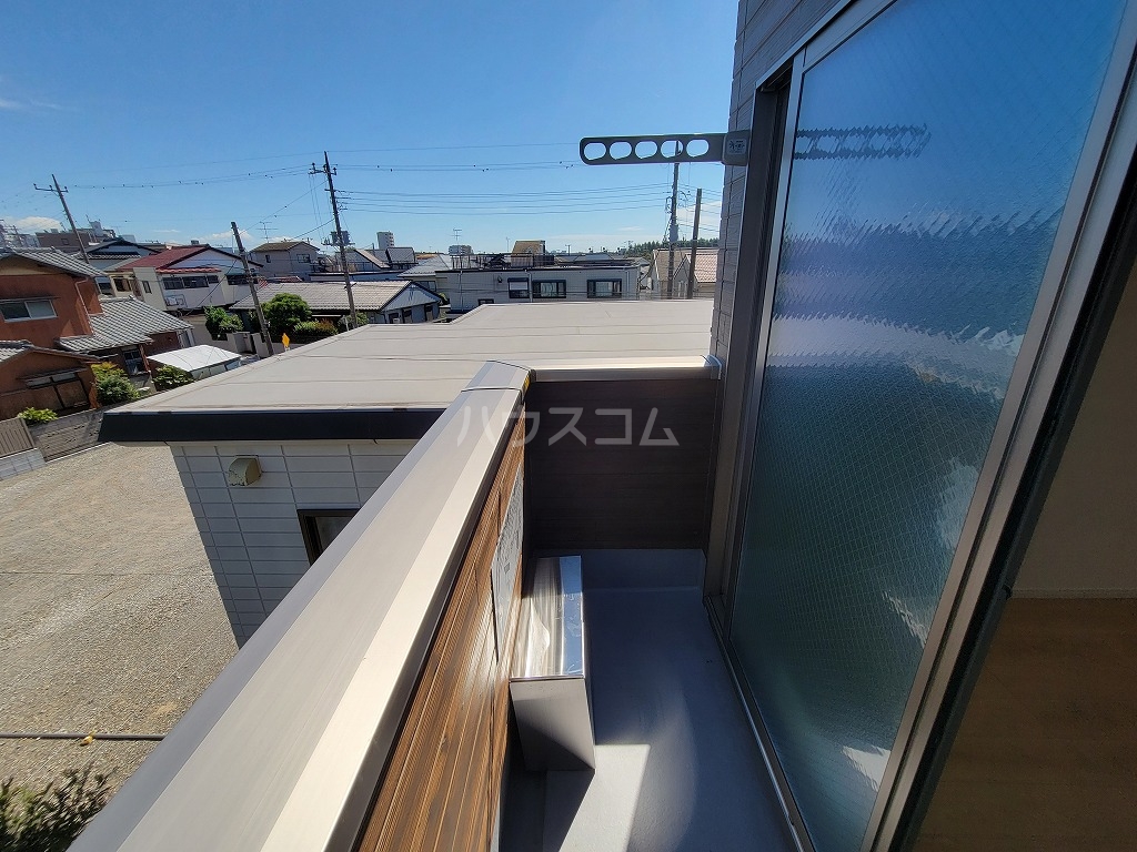 20/30 バルコニー