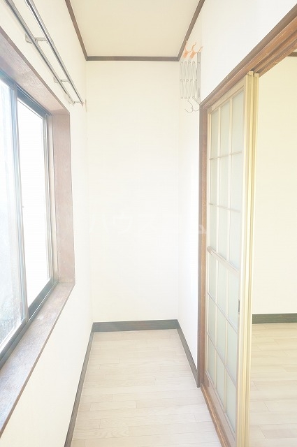 14/28 バルコニー