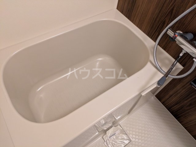 17/30 浴室
