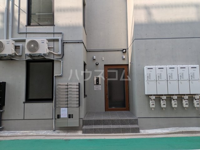 29/30 エントランス