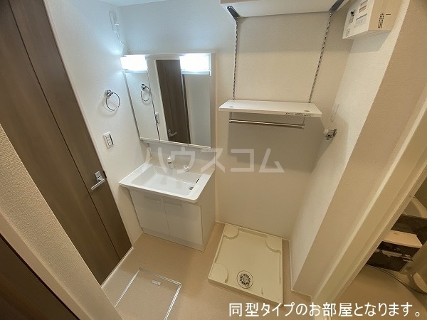 18/30 洗面