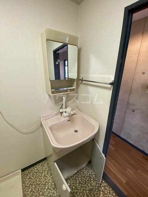 16/30 洗面