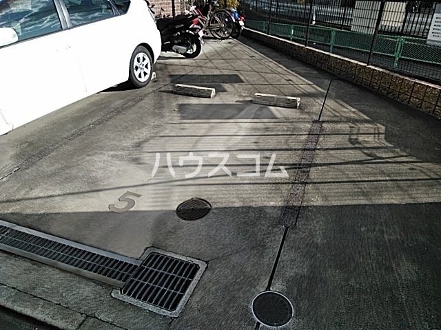 14/16 駐車場