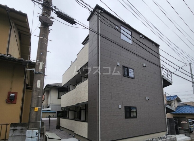 ＭＥＬＤＩＡ福生の外観