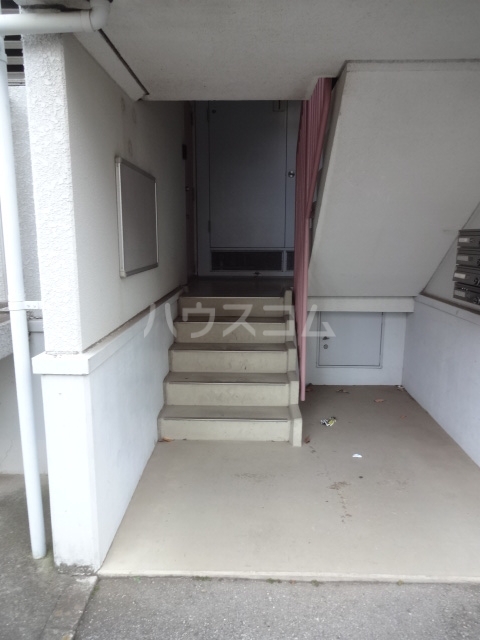 29/30 エントランス