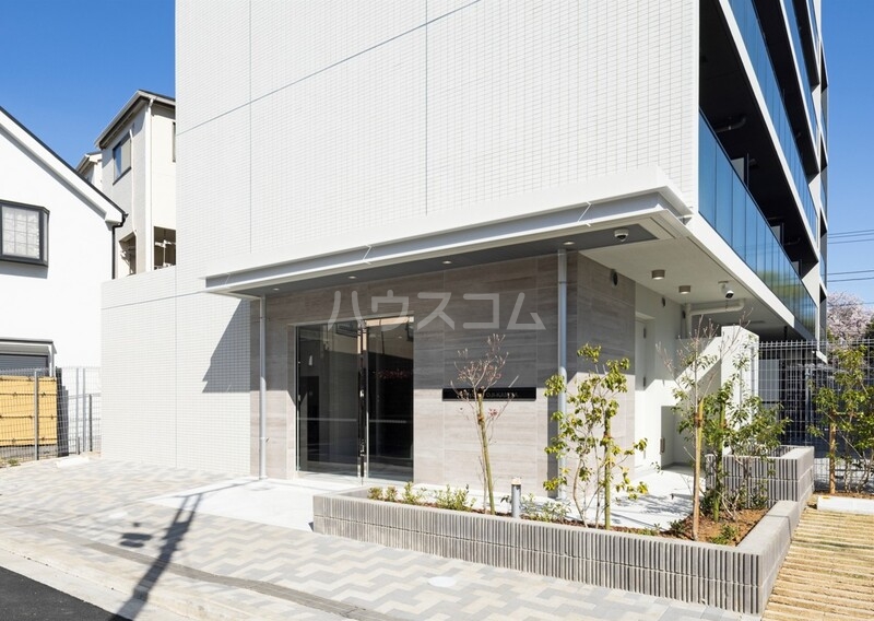 3/7 エントランス