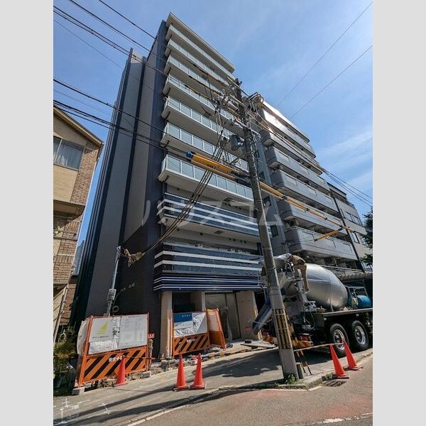 14/18 エントランス