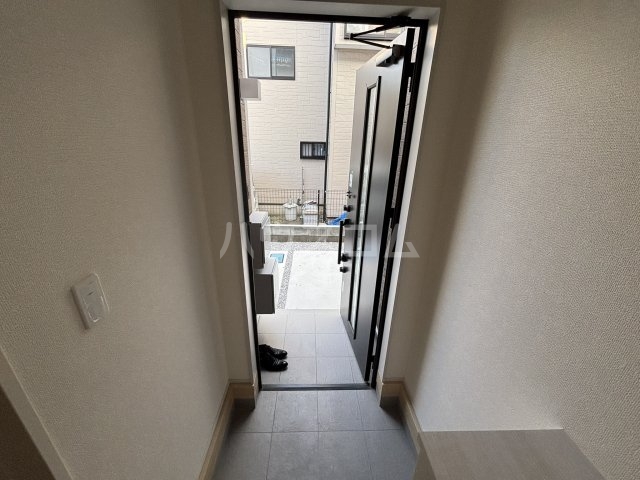 15/30 玄関