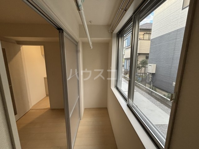 25/30 バルコニー