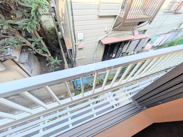 15/26 バルコニー