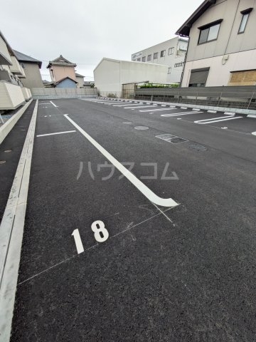 2/2 駐車場