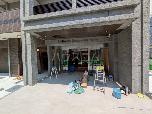 19/29 エントランス