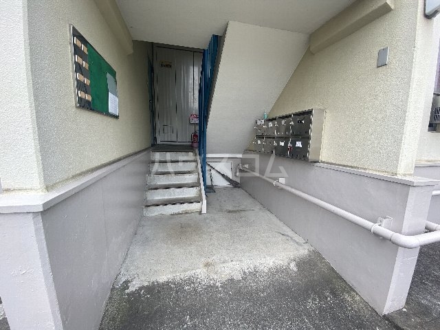 13/24 エントランス