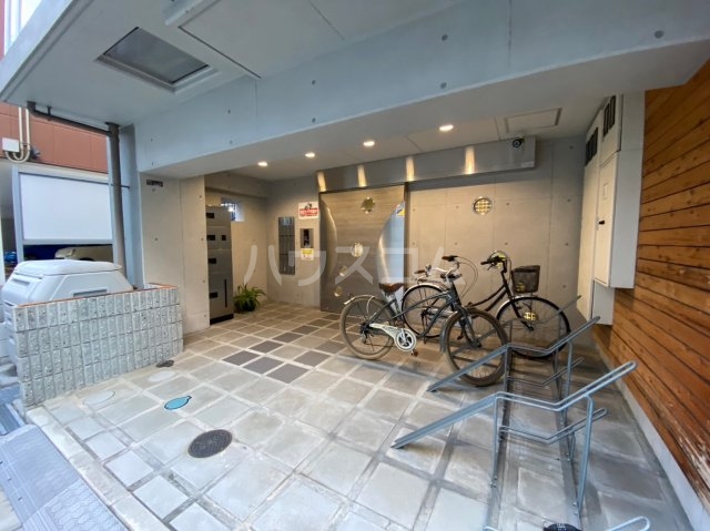 16/24 エントランス