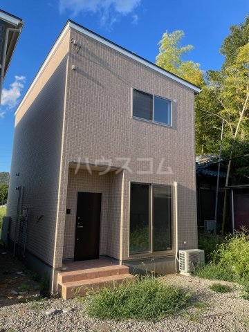 26/30 エントランス