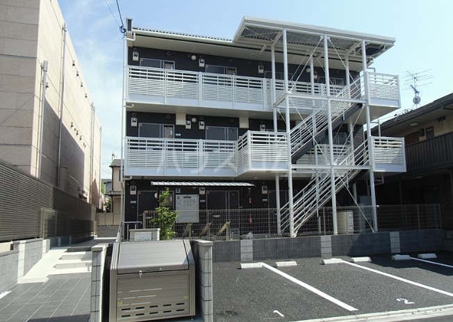 レオネクストエステート旗の台の外観