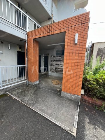 19/24 エントランス