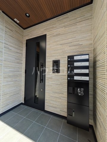 3/5 エントランス