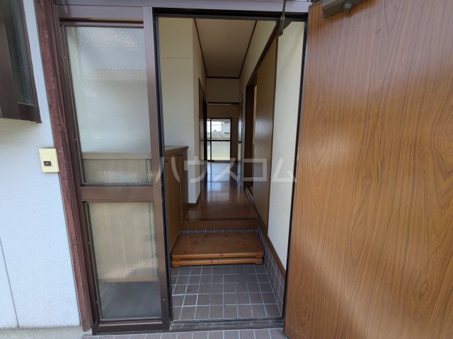 14/30 玄関