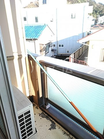 18/27 バルコニー