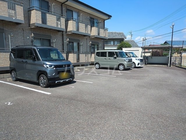 18/20 駐車場